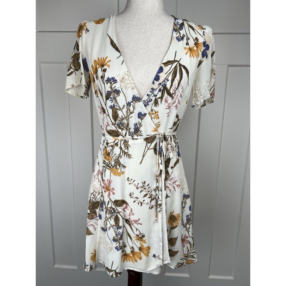 Reformation Floral Wrap Dress XS Ivory Botanical V-Neck Short Sleeve Feminine
